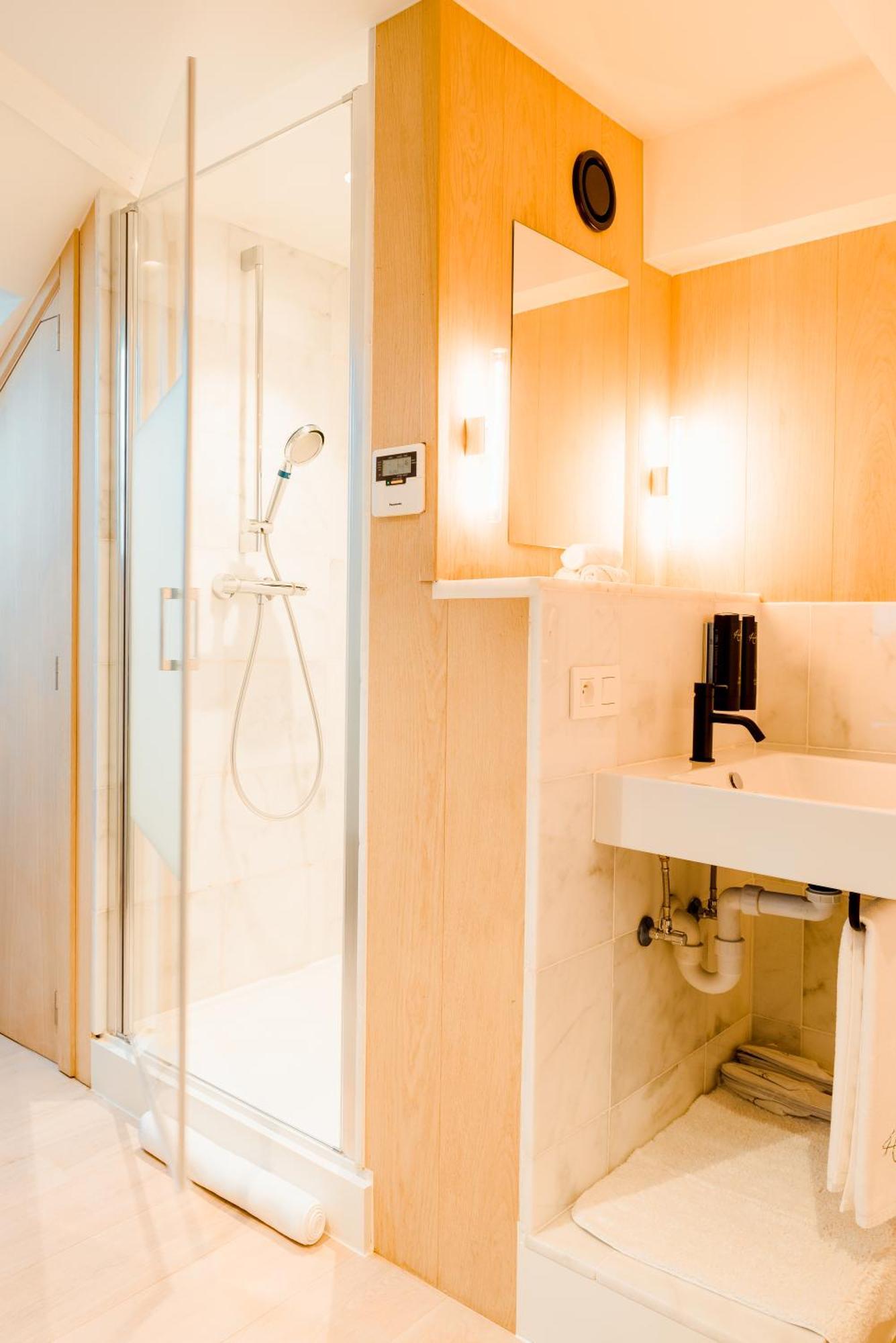 ホテル ザ マンション ヘント 部屋 写真